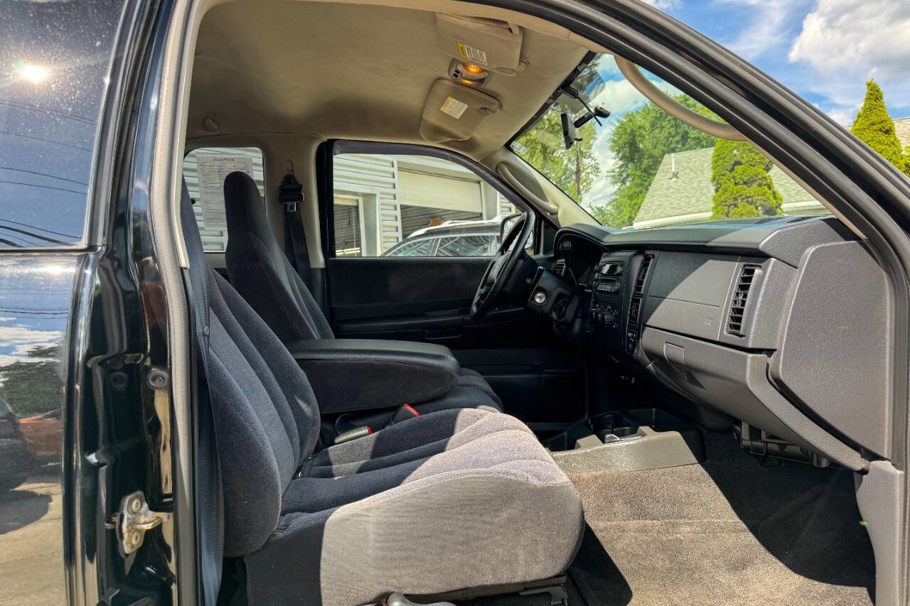 Used 2004 Dodge Dakota Sport w/ PWR Convenience Group image 9