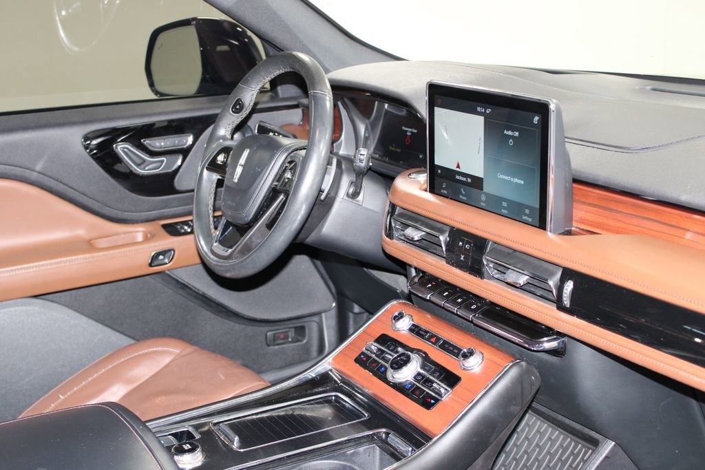 Used 2022 Lincoln Aviator Reserve w/ Equipment Group 201A AWD/4WD image 32