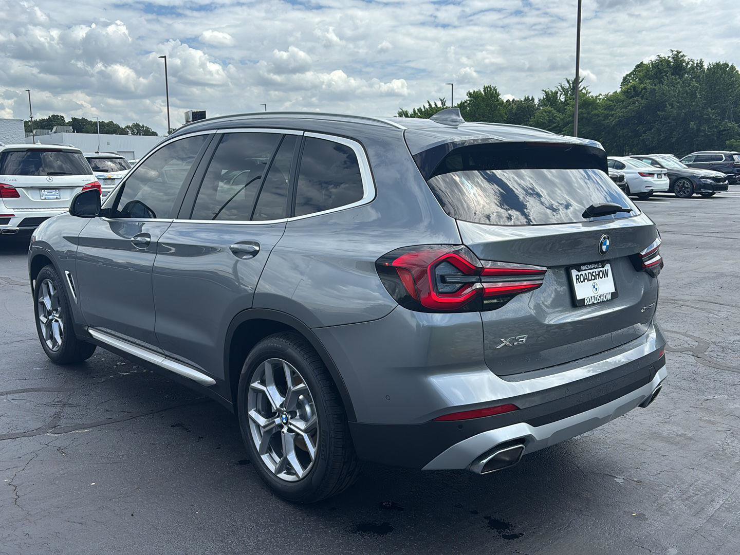 Used 2024 BMW X3 xDrive30i w/ Convenience Package AWD/4WD image 3