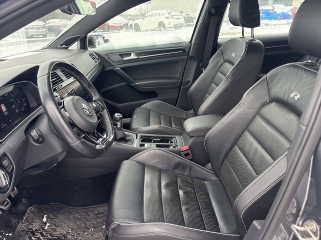 Used 2018 Volkswagen Golf R 4-Door image 27