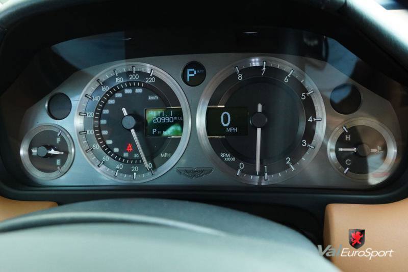 Used 2006 Aston Martin DB9 Volante image 9