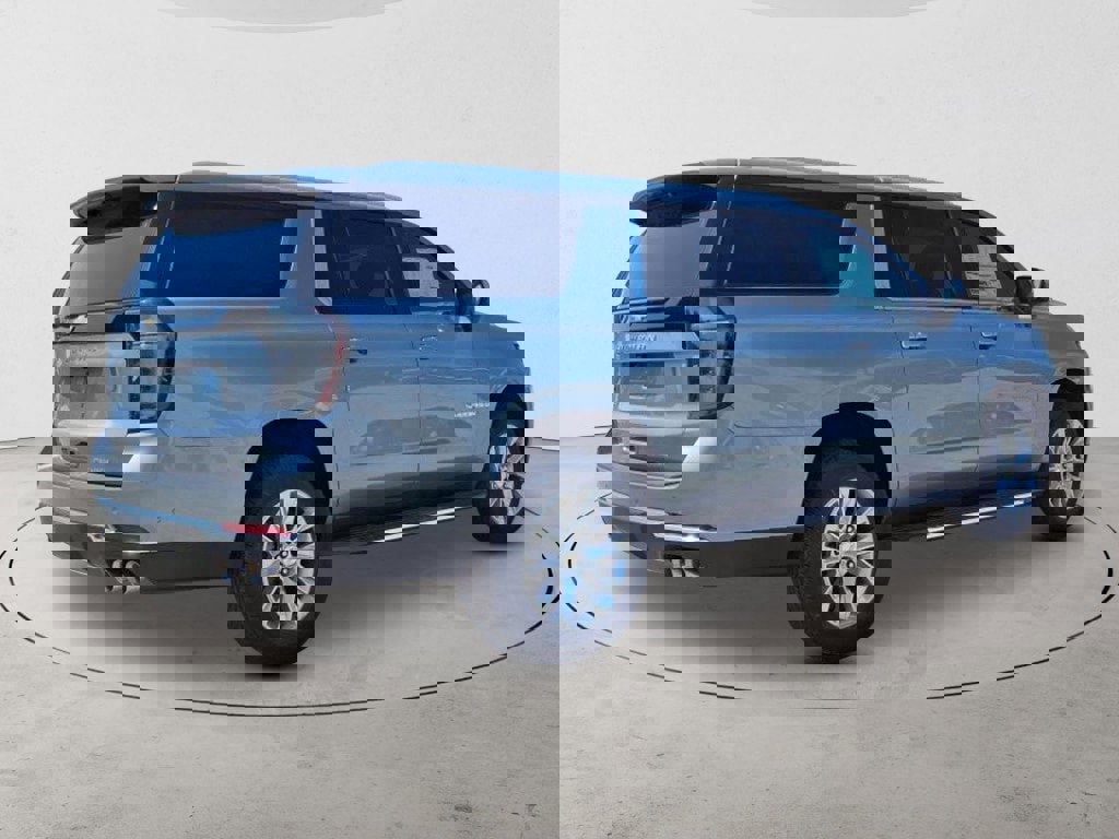New 2025 Chevrolet Suburban Premier image 7