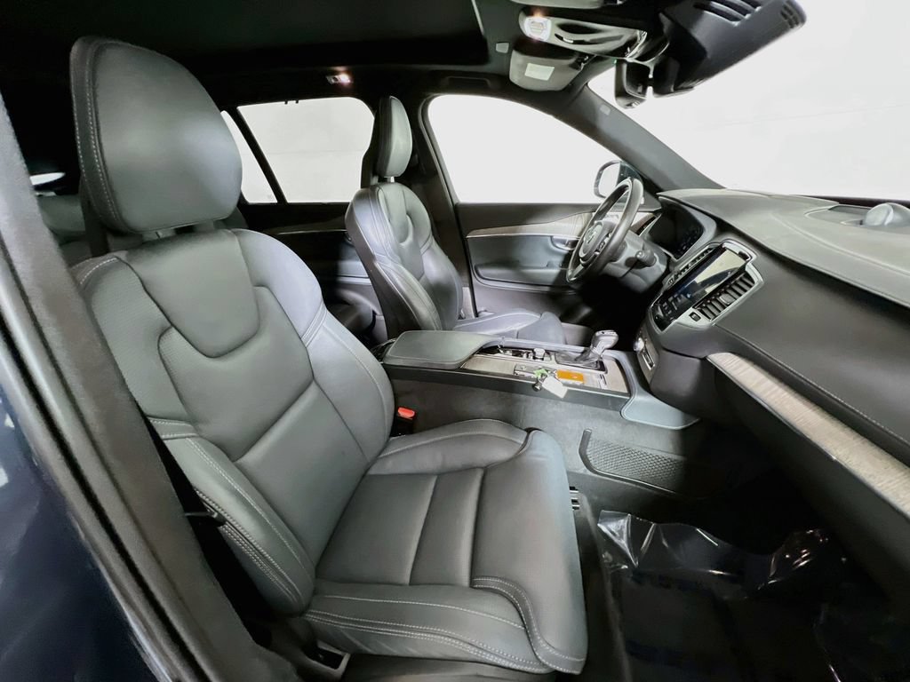 Used 2021 Volvo XC90 T6 Inscription w/ Lounge Package AWD/4WD image 28