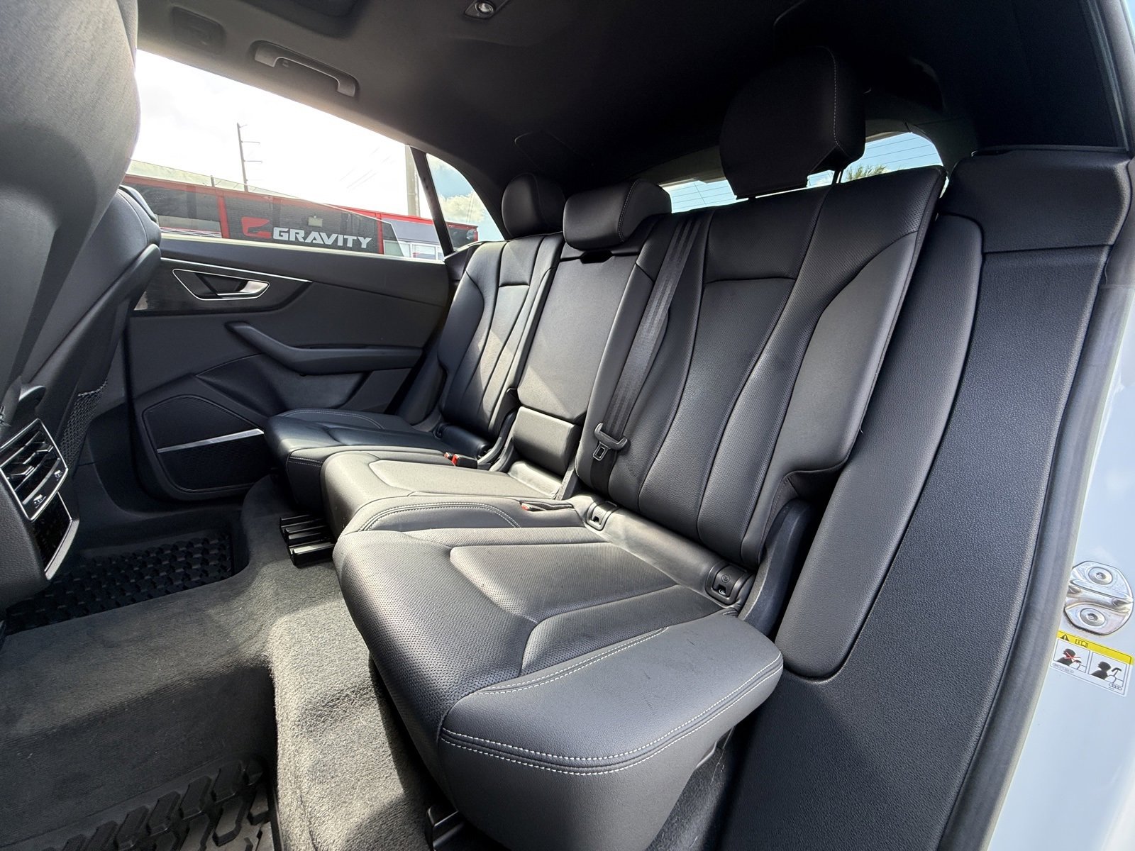 Used 2021 Audi Q8 Prestige image 11