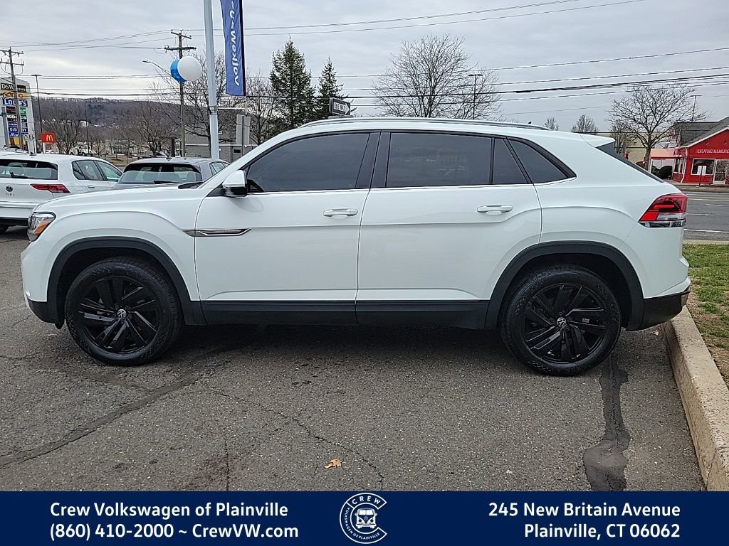Certified 2022 Volkswagen Atlas Cross Sport SE w/ Panoramic Sunroof Package image 26