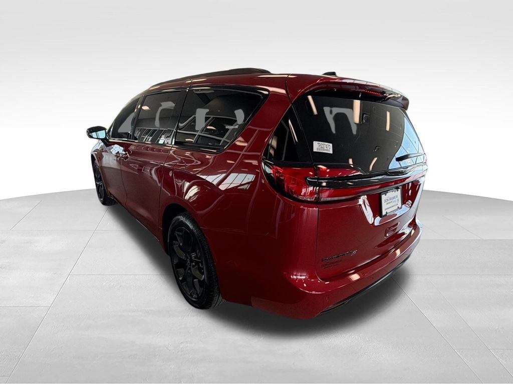 New 2026 Chrysler Pacifica Select FWD image 6