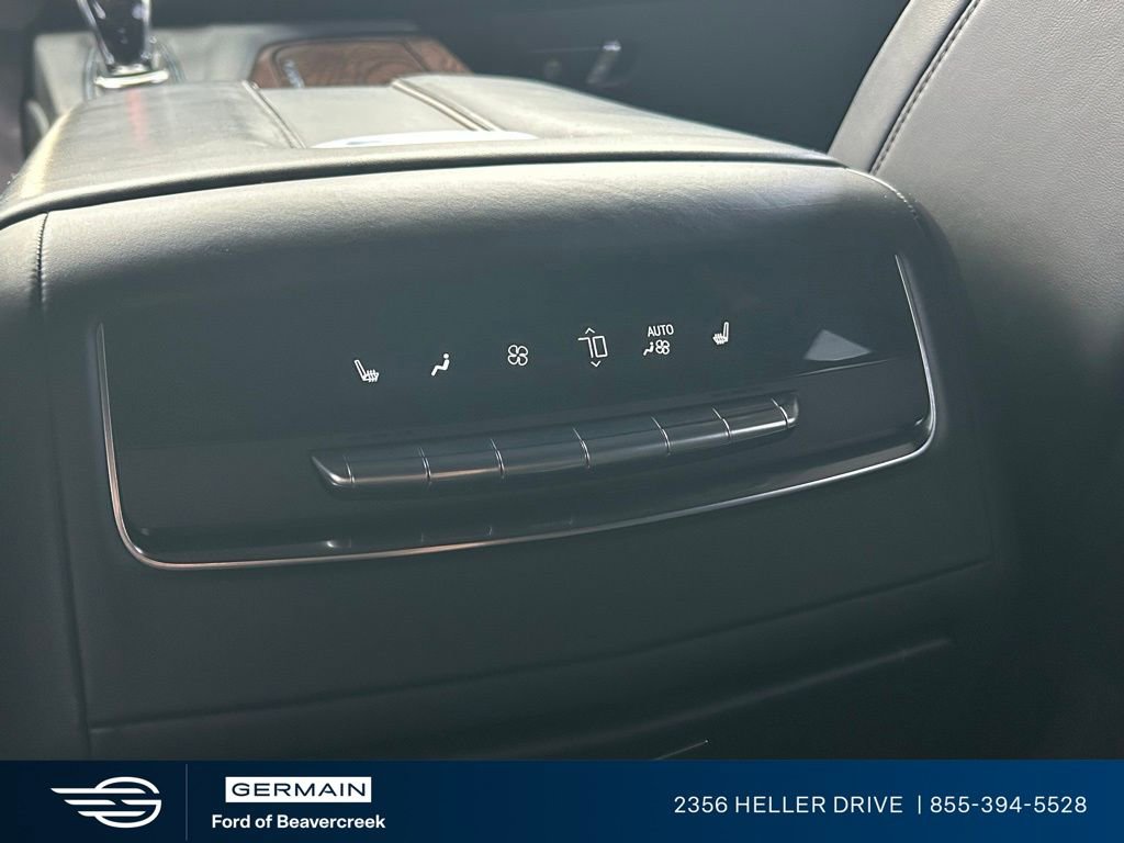 Used 2021 Cadillac Escalade ESV Sport Platinum w/ LPO, ONYX Package AWD/4WD image 30