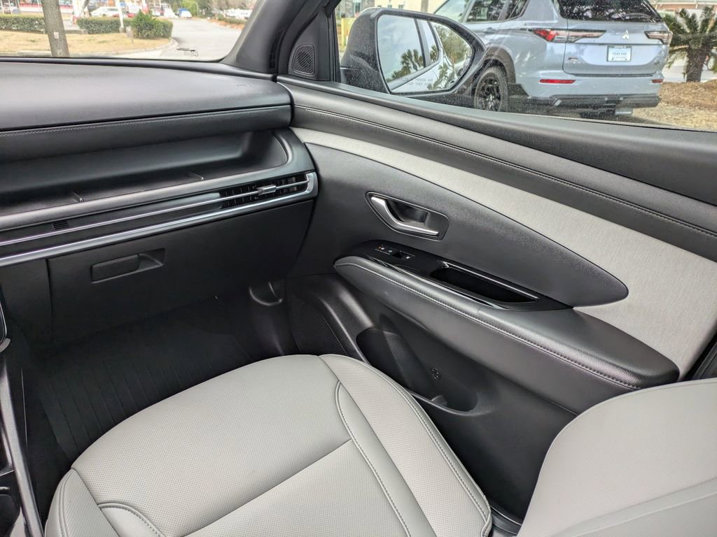 Used 2025 Hyundai Santa Cruz SEL image 17