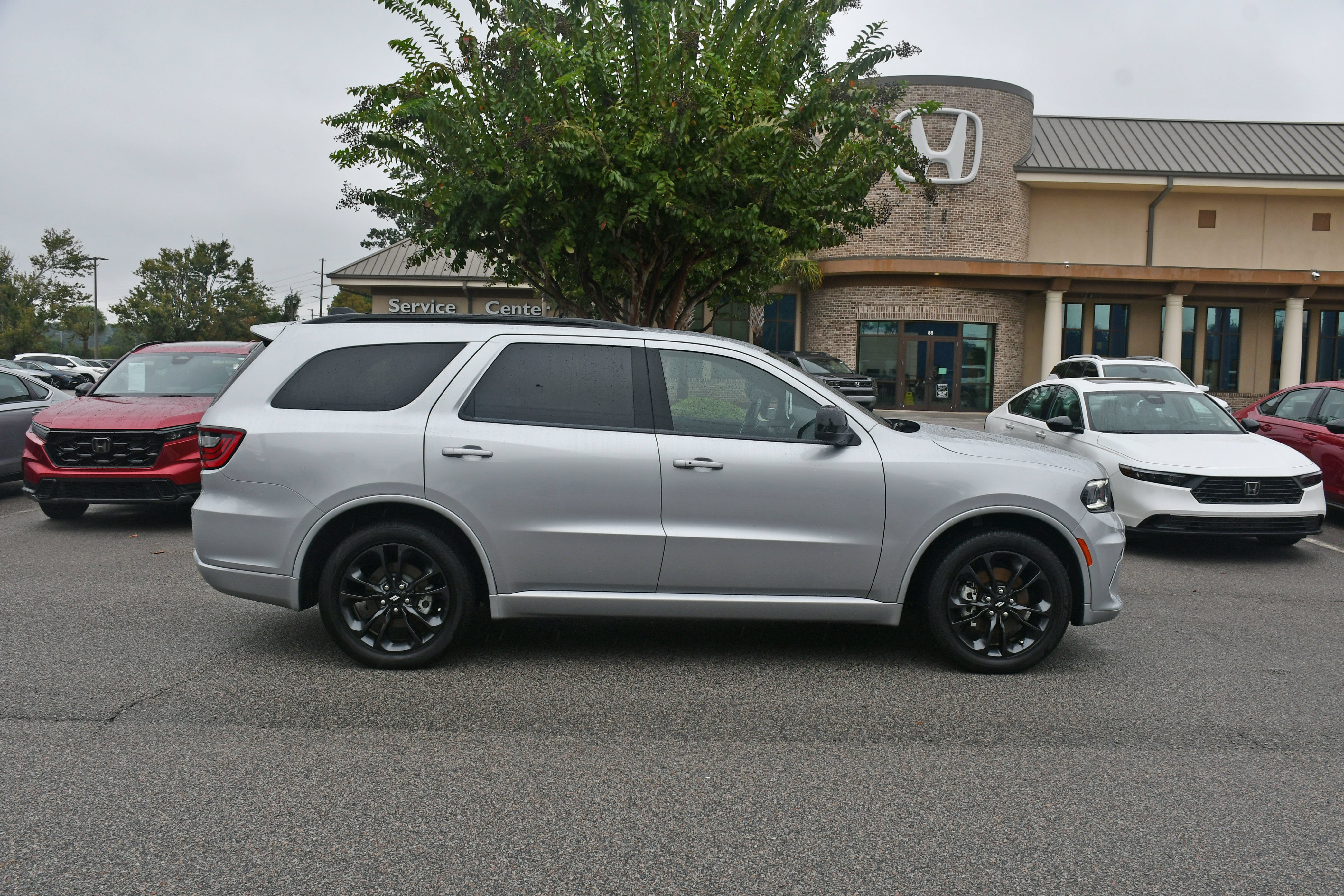 Used 2025 Dodge Durango GT w/ Blacktop Package RWD image 5