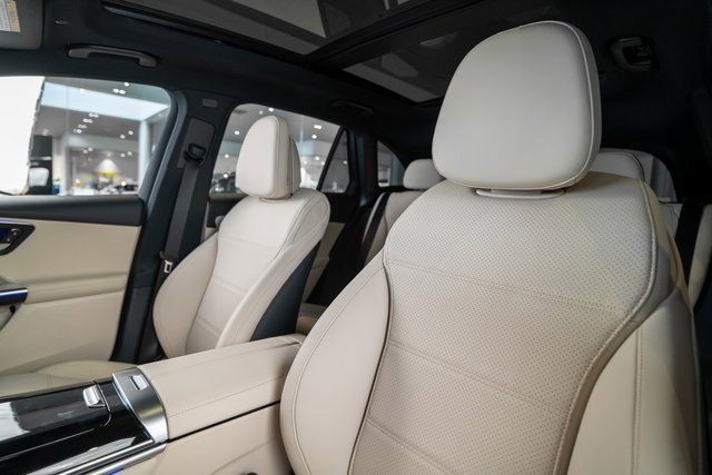 New 2026 Mercedes-Benz GLC 300 4MATIC image 5