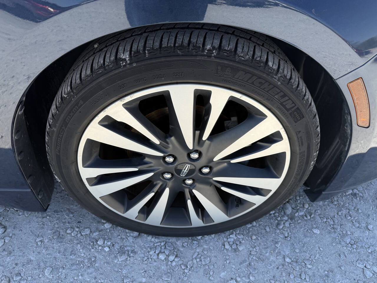 Used 2017 Lincoln MKZ Reserve FWD image 12