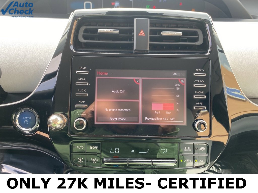 Used 2020 Toyota Prius XLE w/ Advanced Technology Package image 31