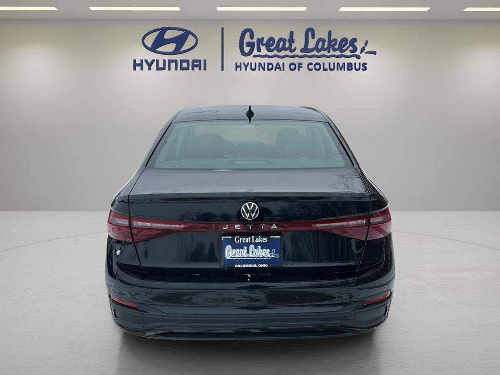 Used 2025 Volkswagen Jetta S image 4