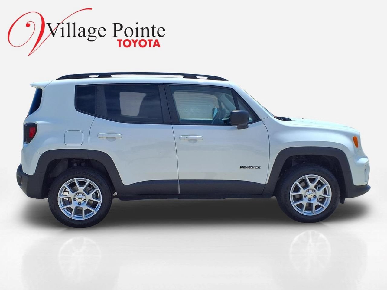 Used 2022 Jeep Renegade Latitude AWD/4WD image 7