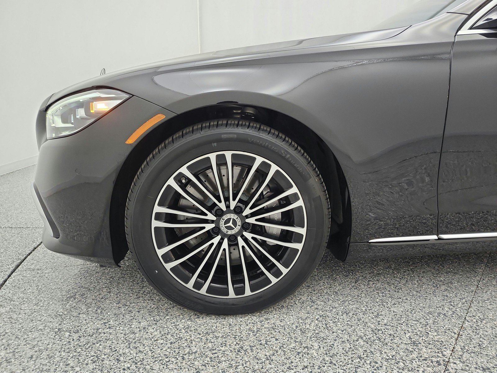 Used 2023 Mercedes-Benz S 580e 4MATIC Sedan image 17