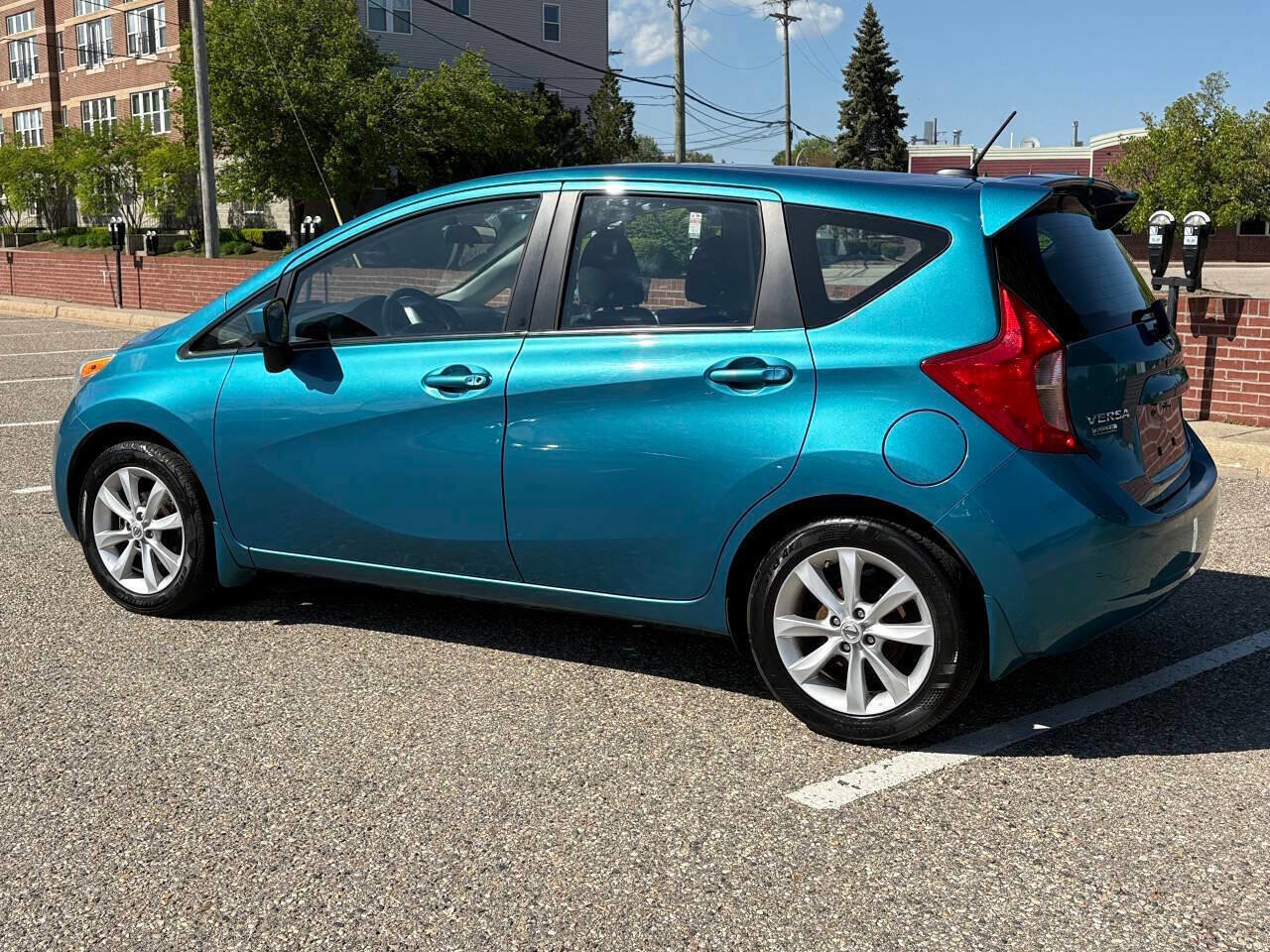 Used 2015 Nissan Versa Note SV image 3