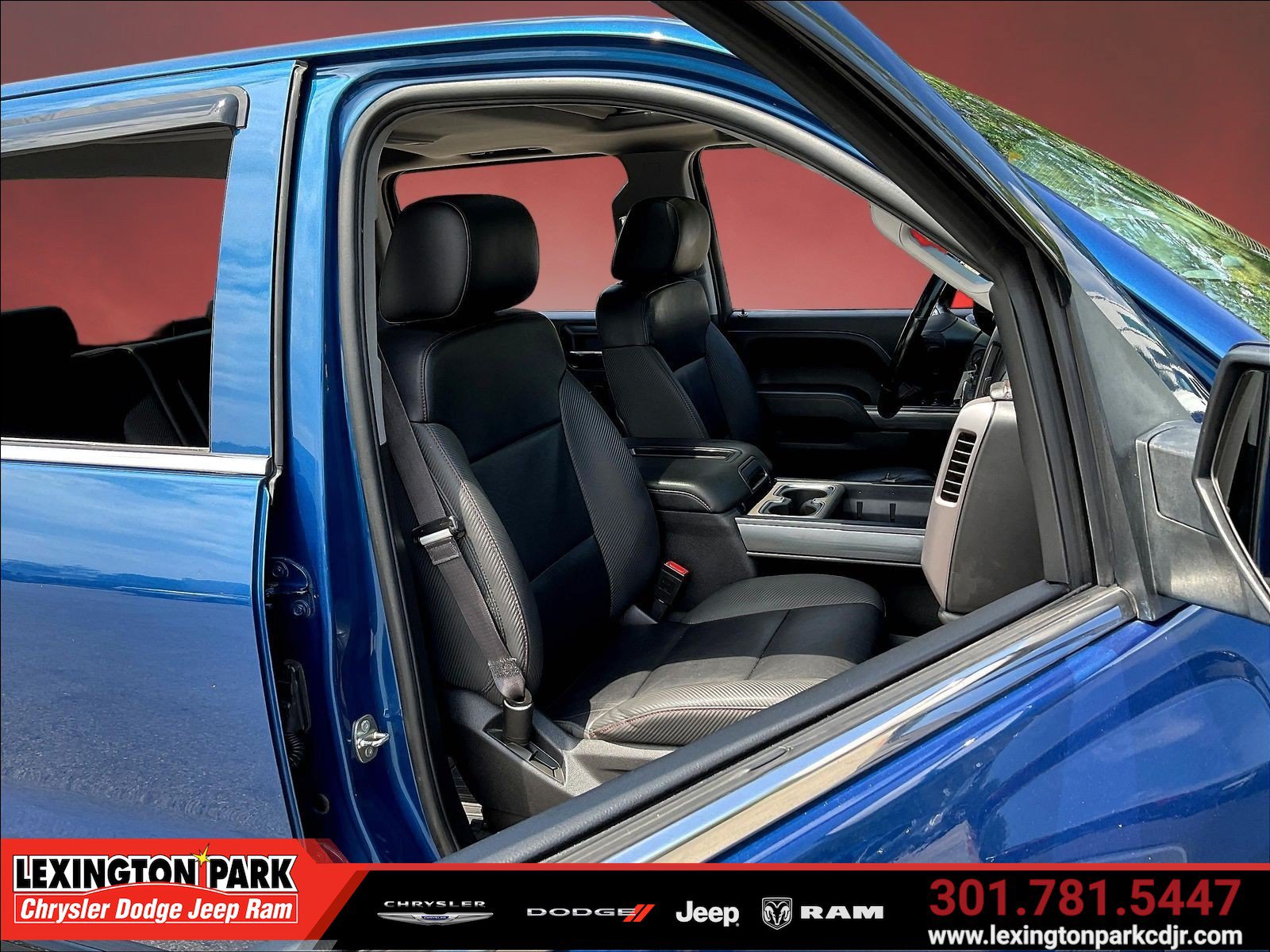 Used 2015 GMC Sierra 1500 SLT w/ All-Terrain Package AWD/4WD image 29