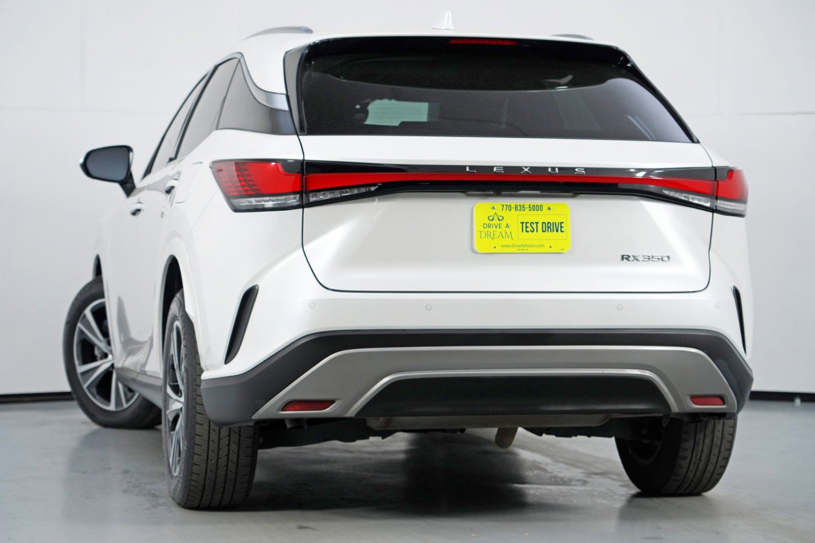 Used 2024 Lexus RX 350 Premium w/ Accessory Package (Z1) FWD image 6