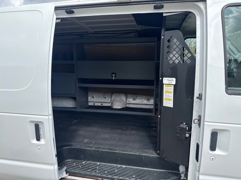Used 2013 Ford E-250 and Econoline 250 image 11