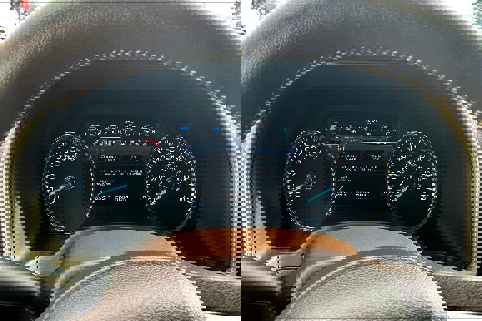 Used 2018 Ford F150 Lariat w/ Equipment Group 502A Luxury image 26