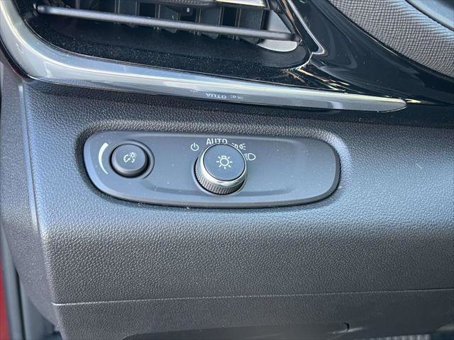 Used 2024 Buick Envista Sport Touring w/ Convenience I Package image 20