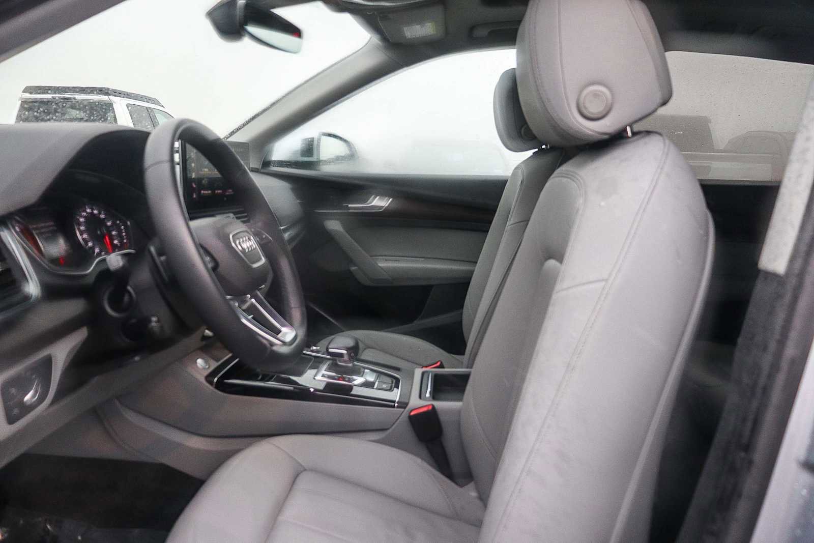 Used 2022 Audi Q5 2.0T Premium w/ Convenience Package image 24