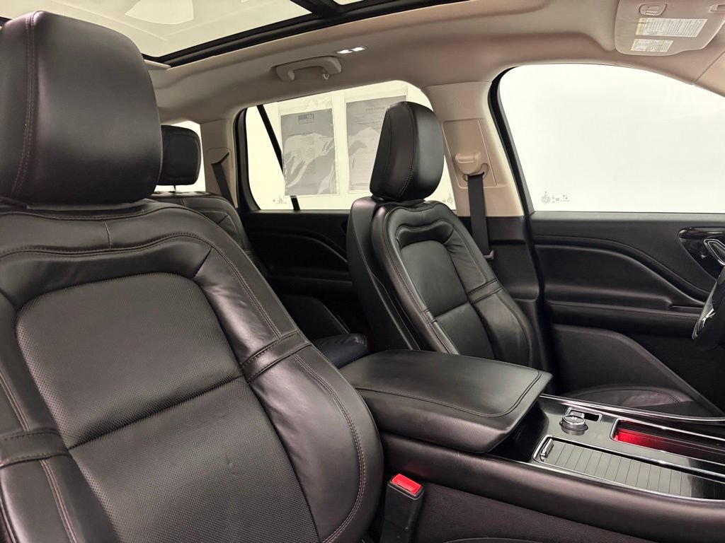 Used 2023 Lincoln Aviator Reserve RWD image 35