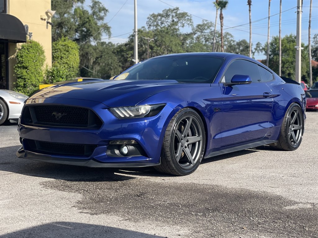 Used 2016 Ford Mustang GT Premium w/ GT Performance Package RWD image 10