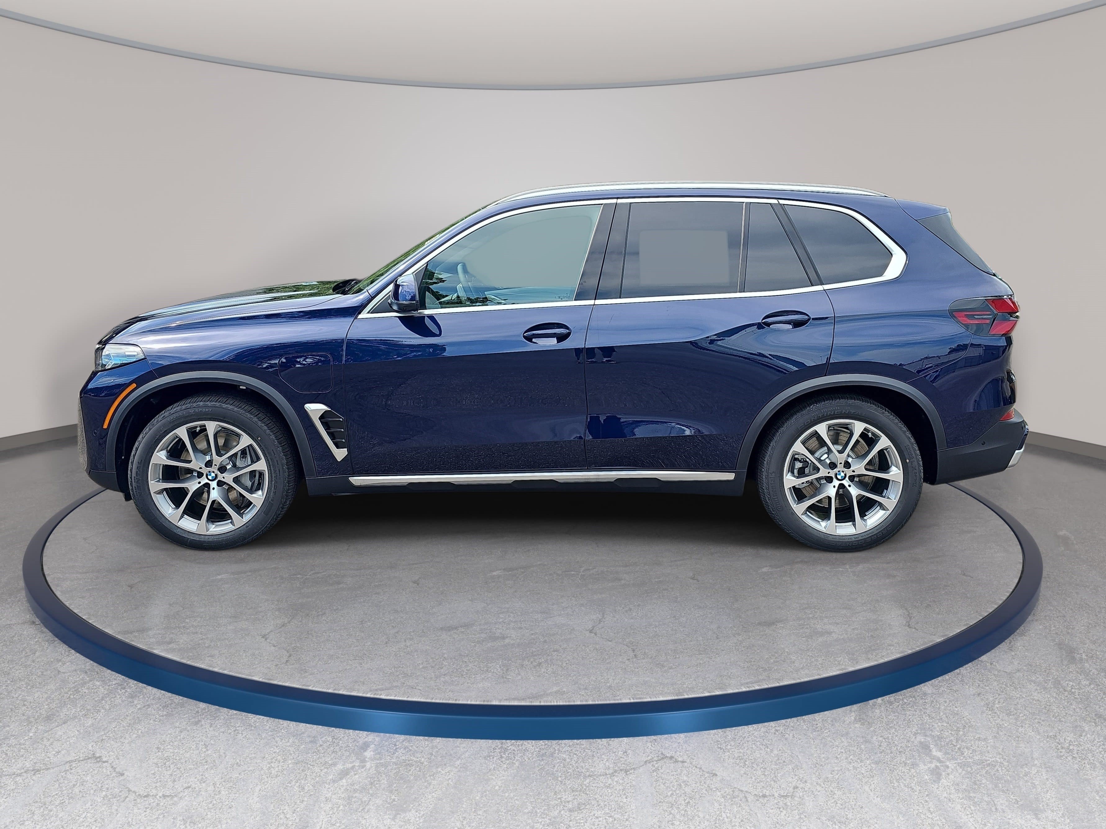 New 2026 BMW X5 xDrive50e AWD/4WD image 8