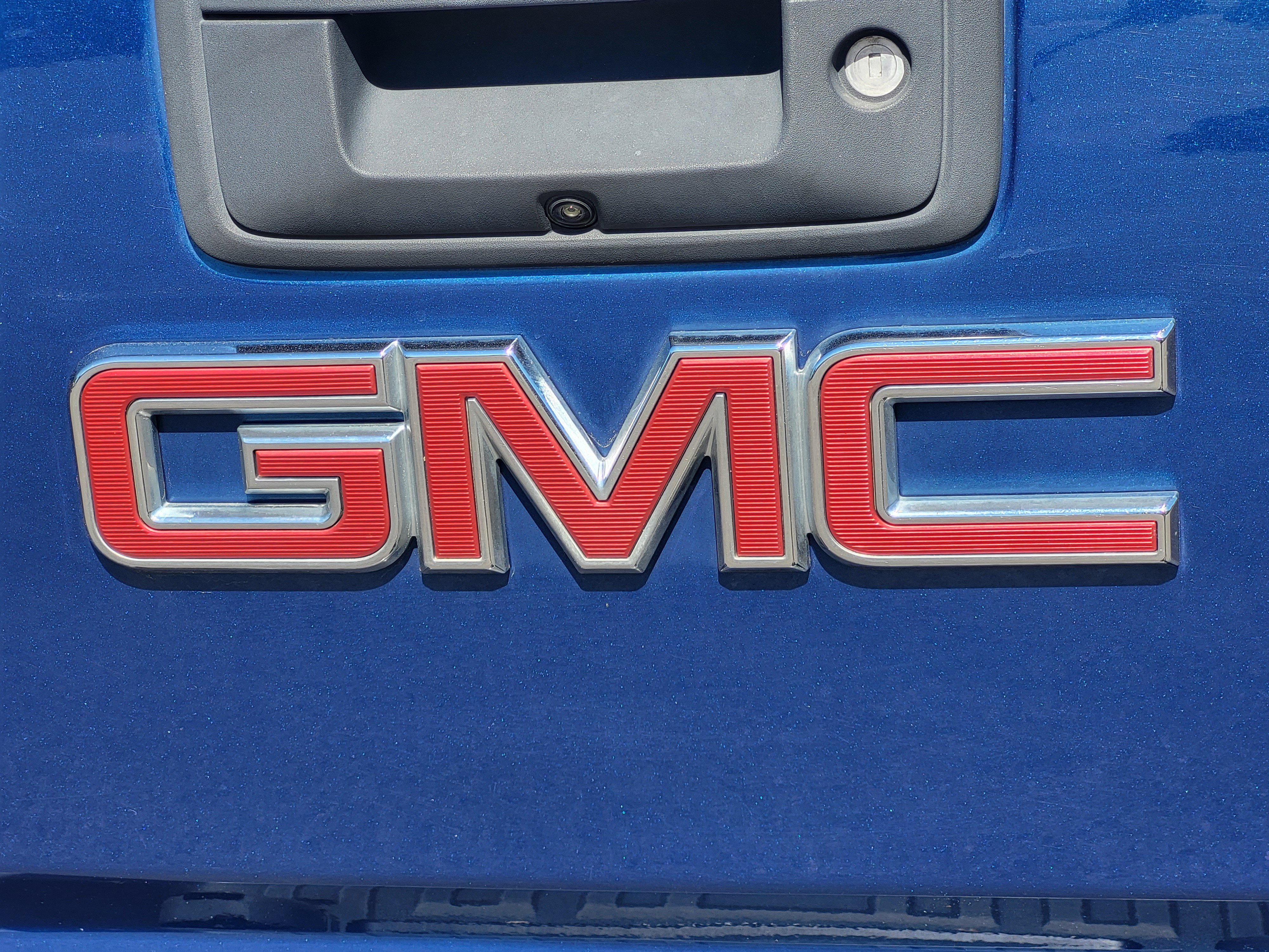 Certified 2018 GMC Sierra 1500 SLE w/ SLE Value Package AWD/4WD image 11