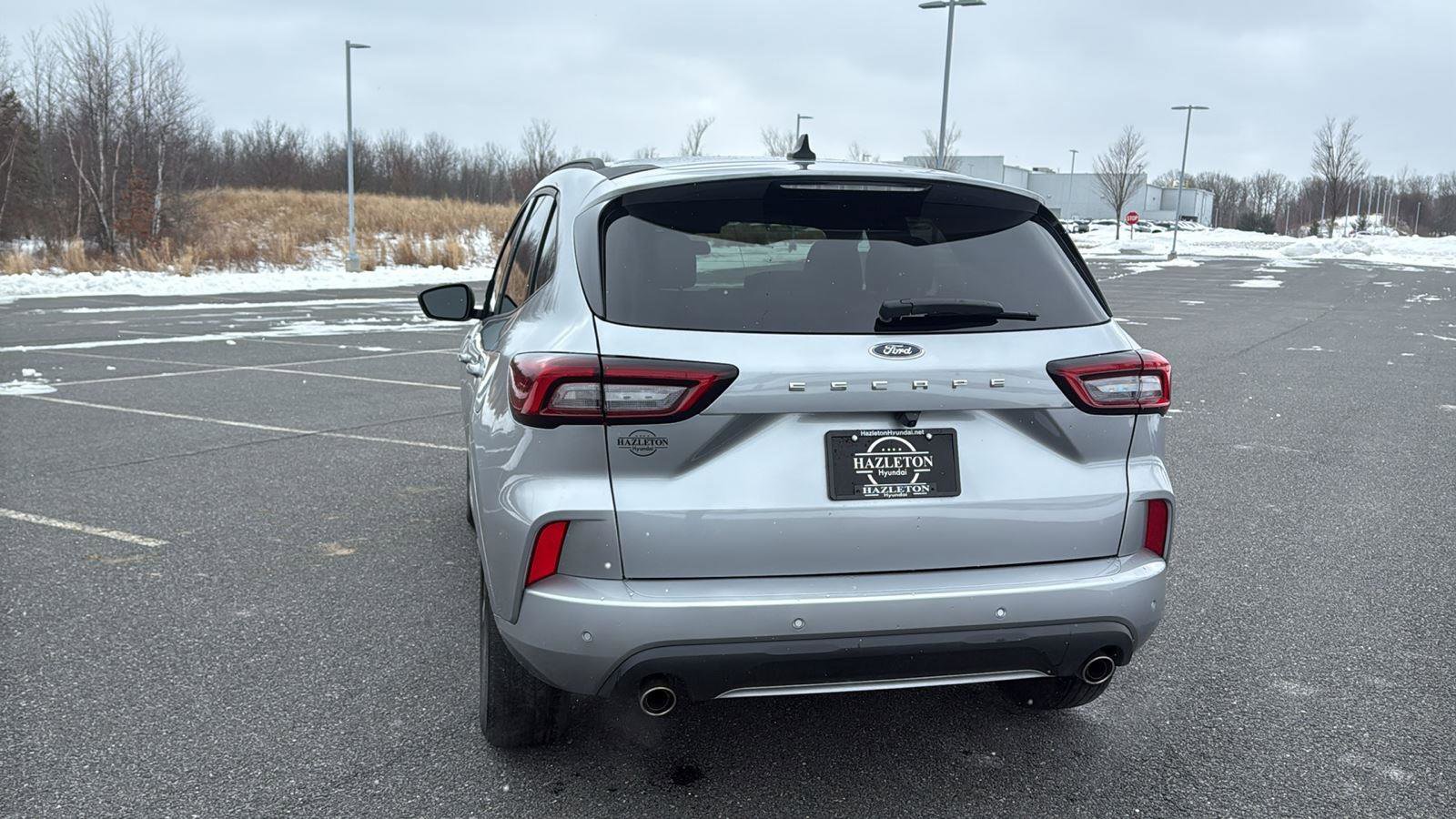 Used 2023 Ford Escape ST-Line w/ Tech Pack #1 image 8