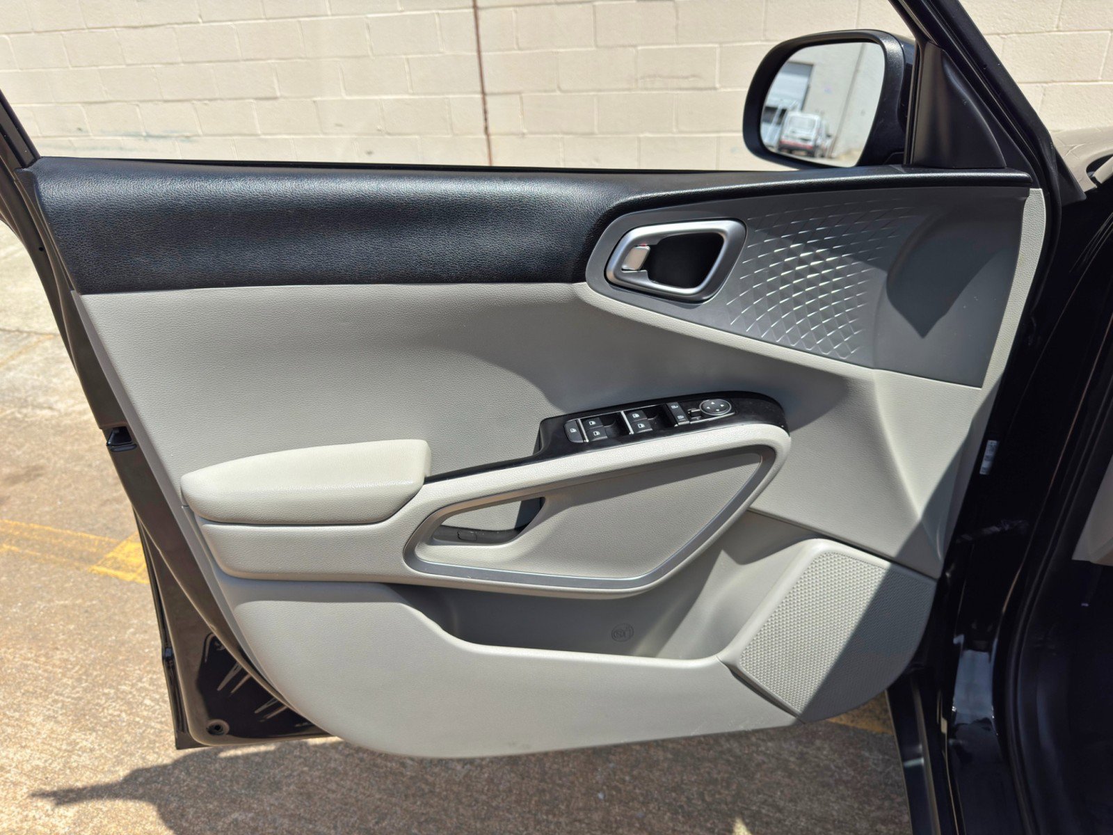 Used 2021 Kia Soul LX FWD image 33
