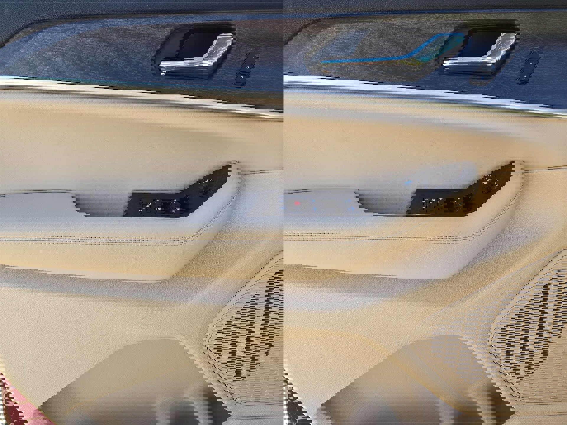 Used 2024 Jeep Grand Cherokee Limited w/ Luxury Tech Group II image 15