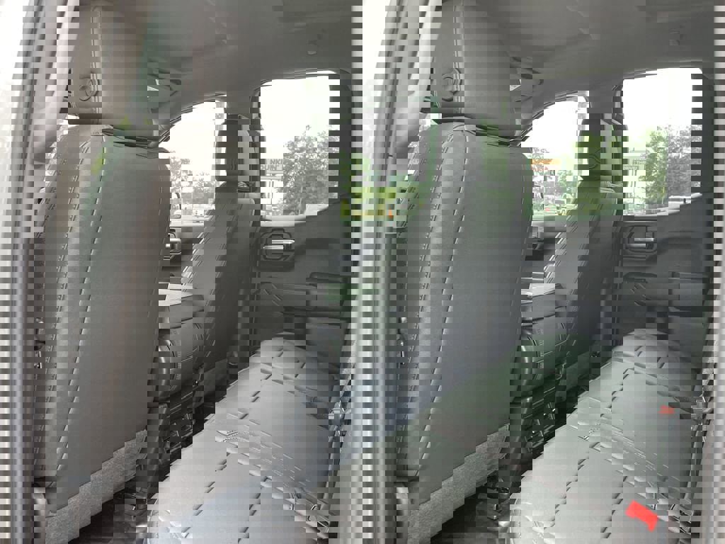 Certified 2026 Chevrolet Silverado 1500 W/T image 15