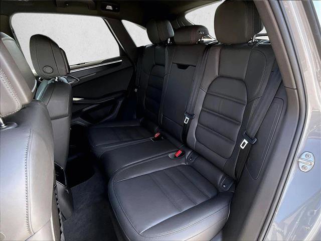 Used 2022 Porsche Macan GTS AWD/4WD image 28