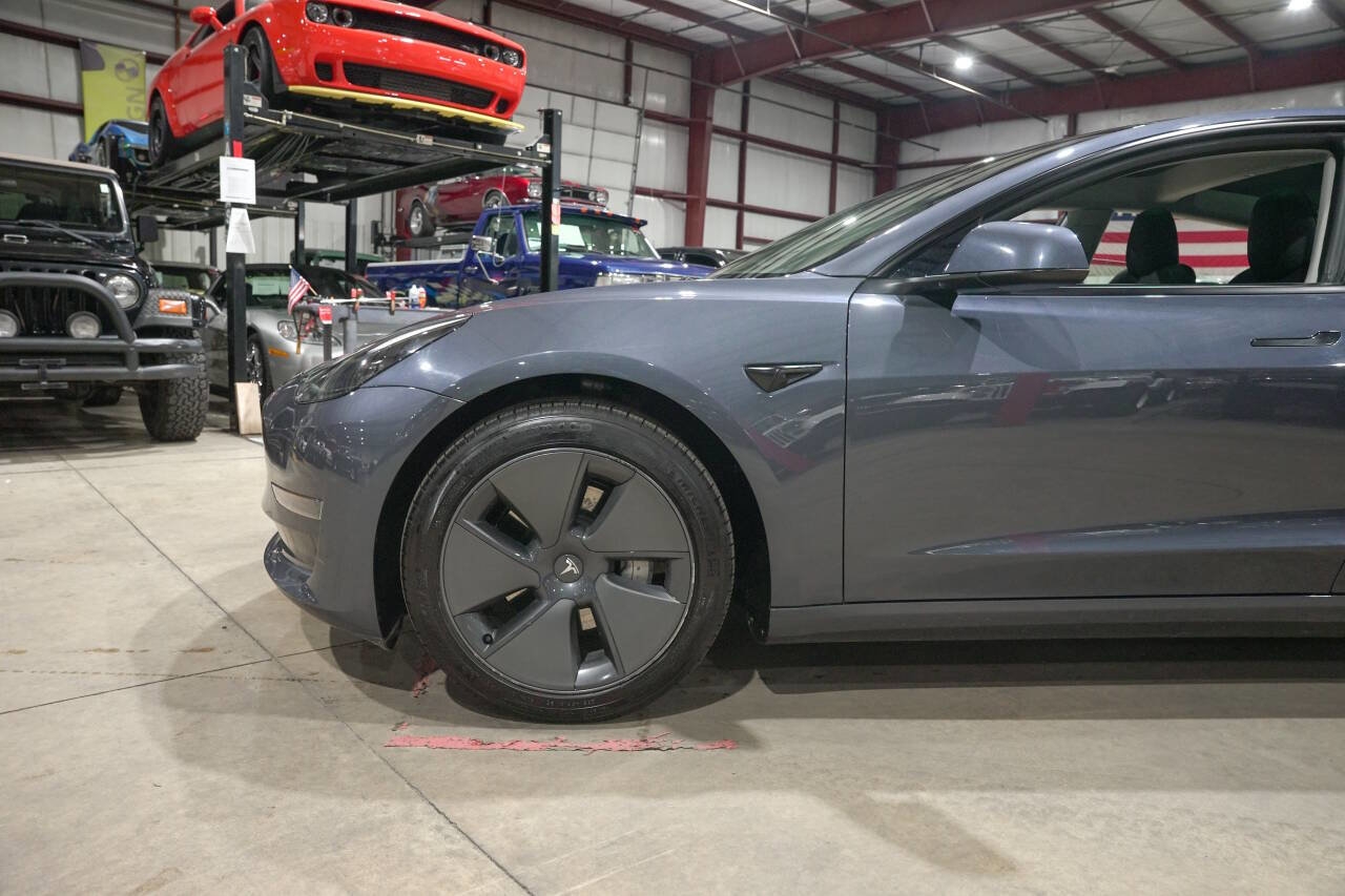 Used 2023 Tesla Model 3 Standard Range RWD image 3
