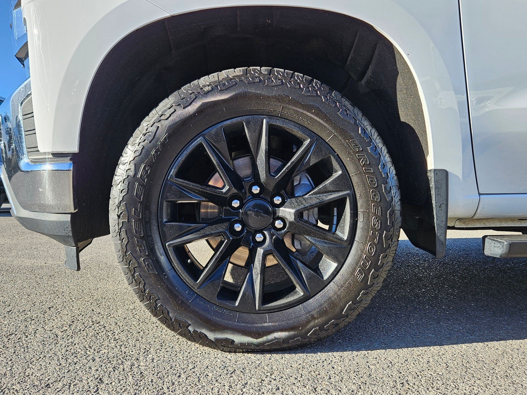 Used 2021 Chevrolet Silverado 1500 LTZ w/ Z71 Off-Road Package AWD/4WD image 11