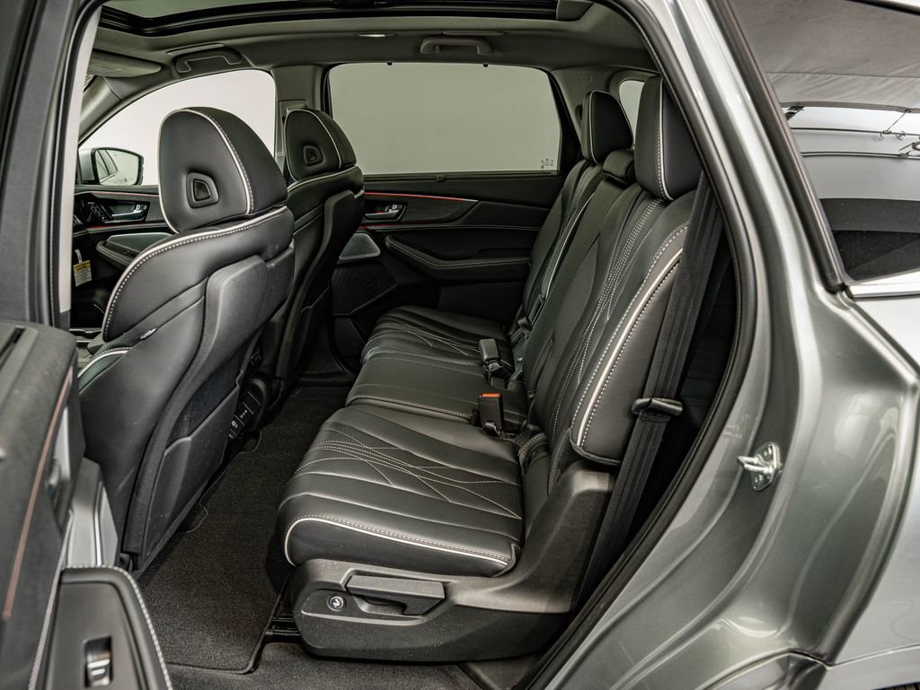 Certified 2026 Acura MDX w/ Advance Package image 33
