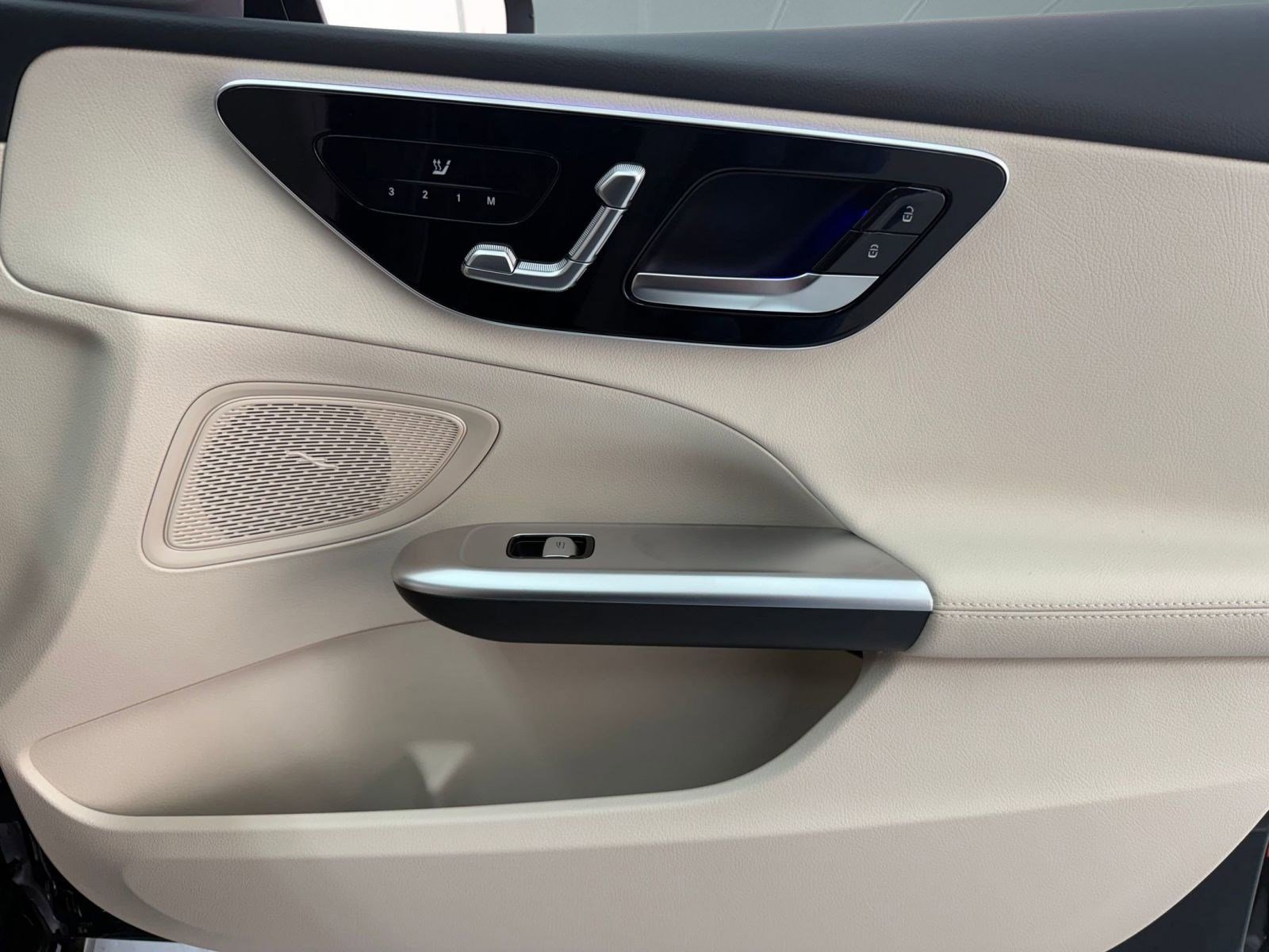 New 2026 Mercedes-Benz C 300 Sedan image 19
