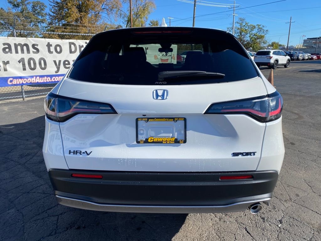 New 2026 Honda HR-V Sport image 3