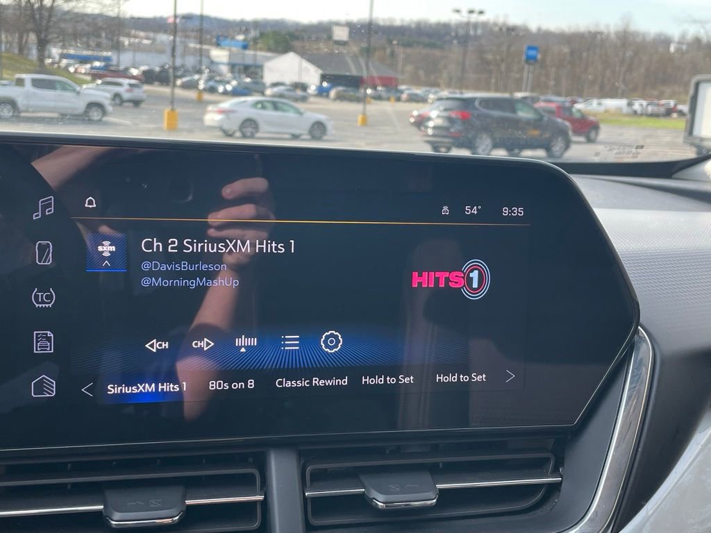 Certified 2025 Chevrolet Trax LT w/ LT Convenience Package image 35