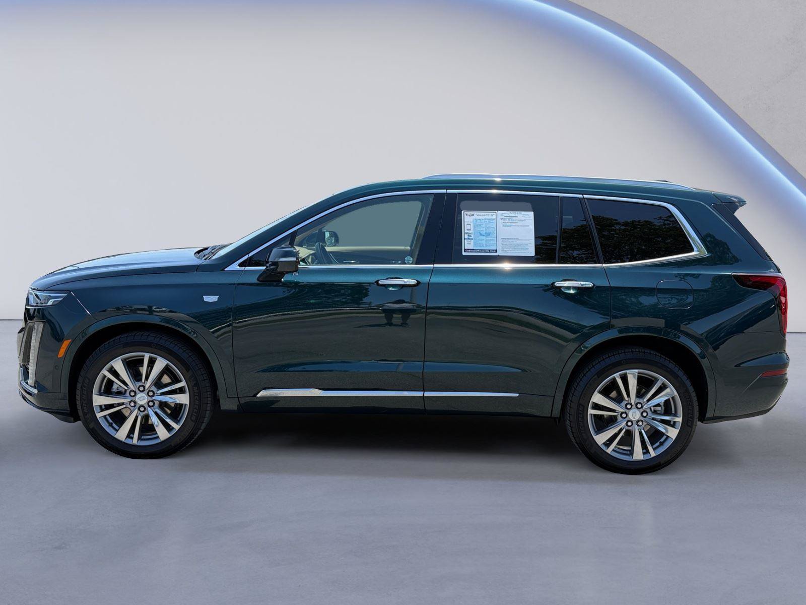 Used 2024 Cadillac XT6 Premium Luxury w/ Platinum Package AWD/4WD image 6