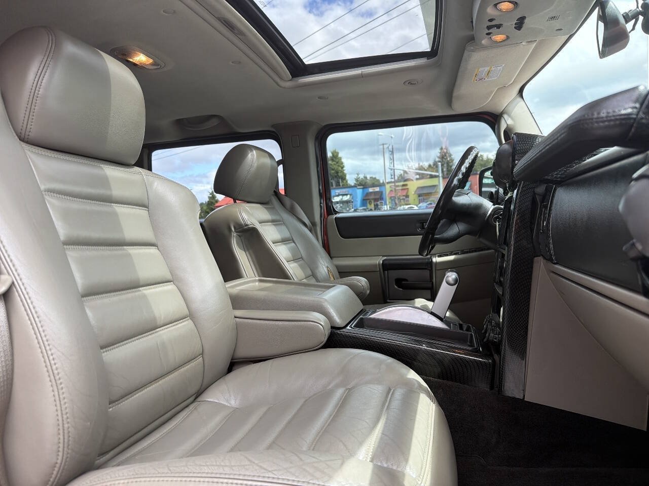 Used 2003 HUMMER H2 w/ Preferred Equipment Group AWD/4WD image 19