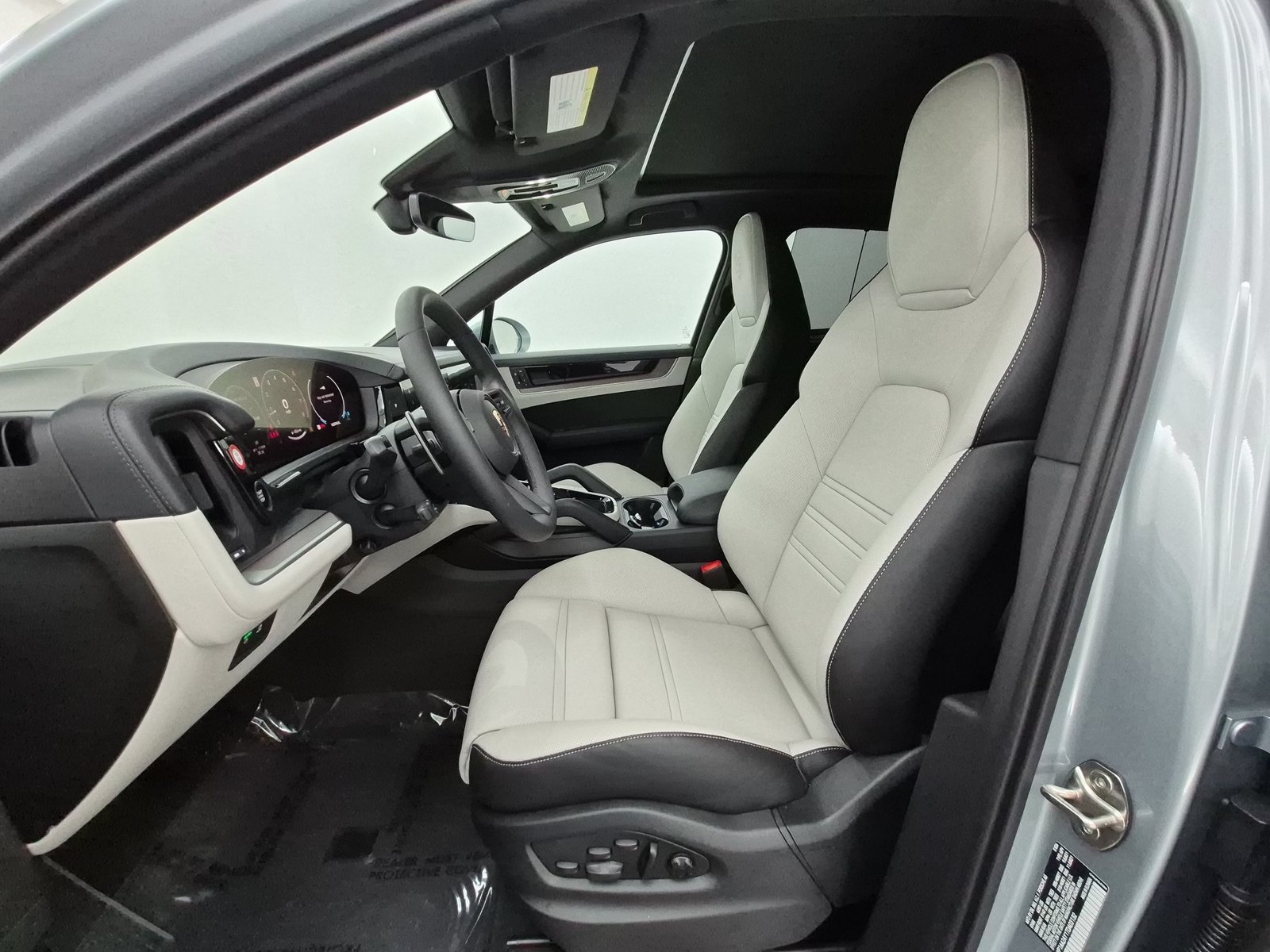 New 2026 Porsche Cayenne AWD/4WD image 5