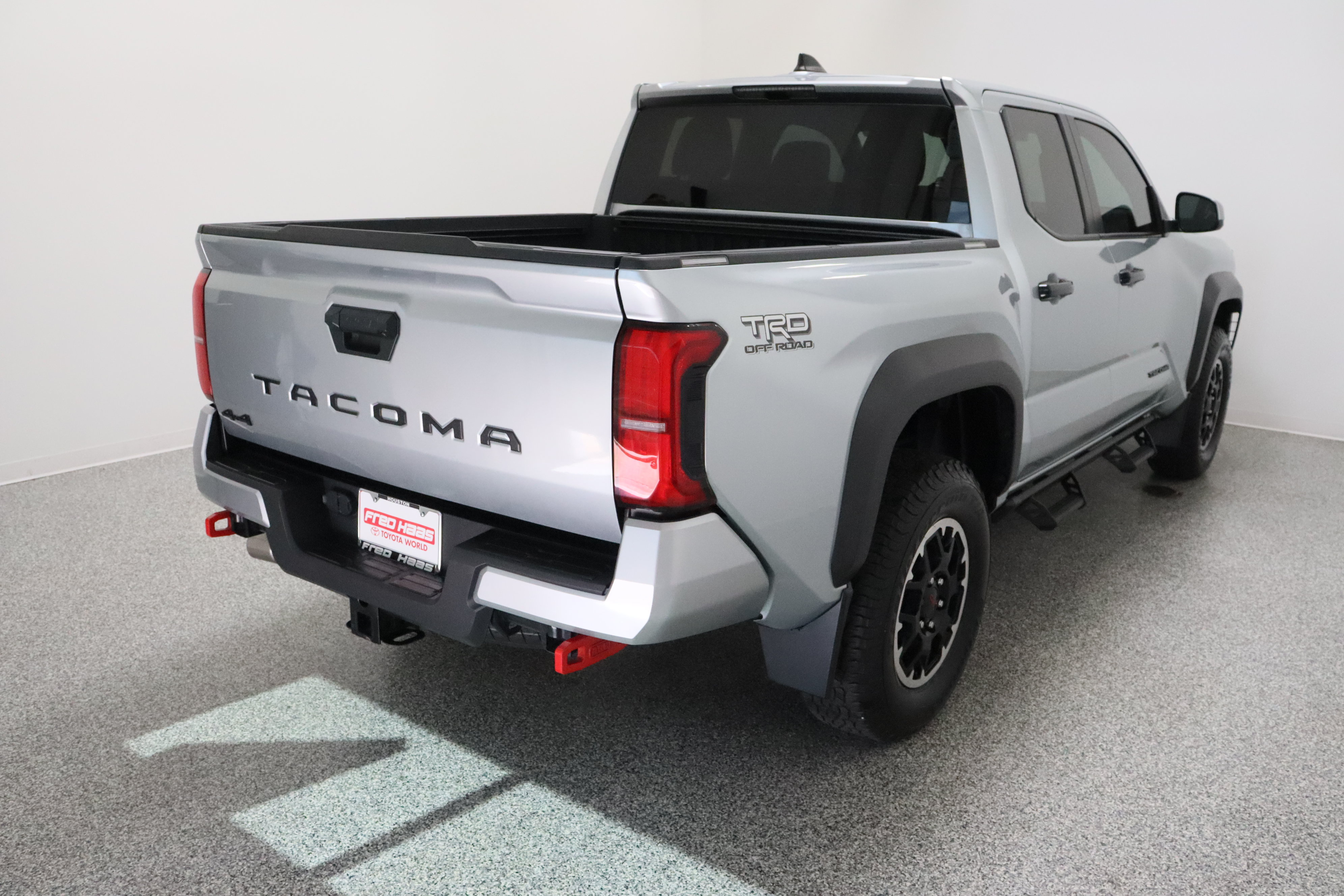 Used 2024 Toyota Tacoma TRD Off-Road AWD/4WD image 7