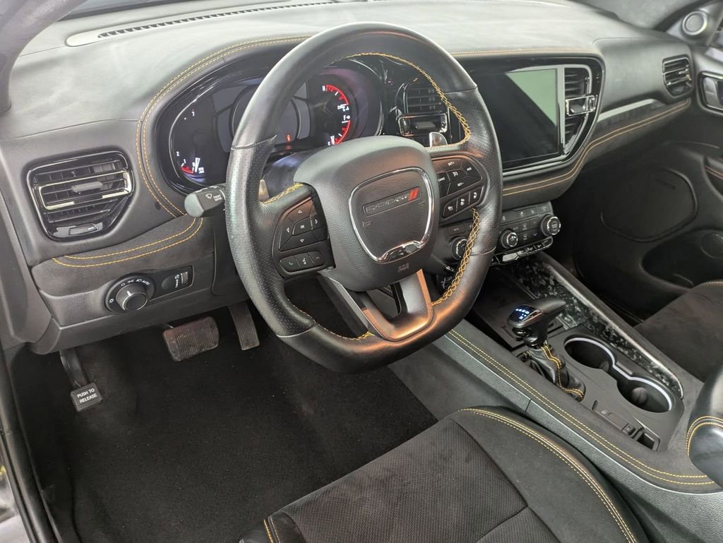 Certified 2023 Dodge Durango R/T w/ Hemi Orange Plus Package image 11