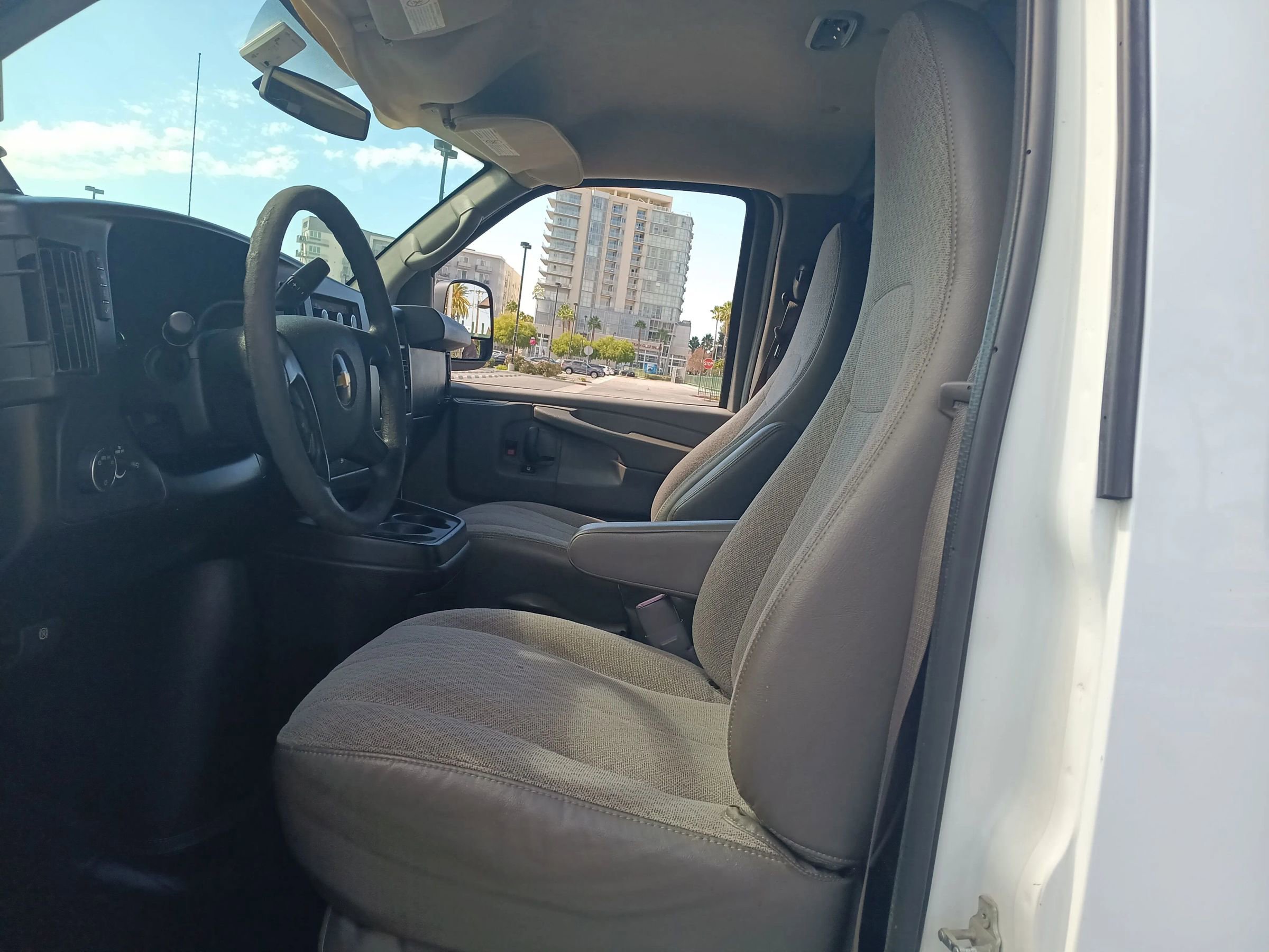 Used 2011 Chevrolet Express 2500 Extended Van 3D w/ Power Package image 14