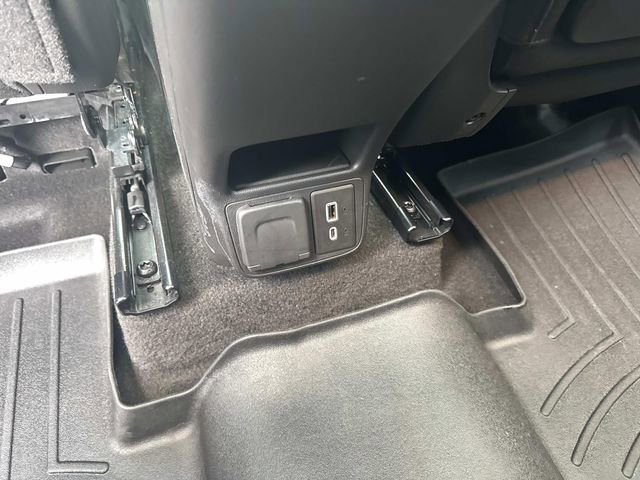 Certified 2021 Buick Encore GX Essence w/ Experience Buick Package image 18