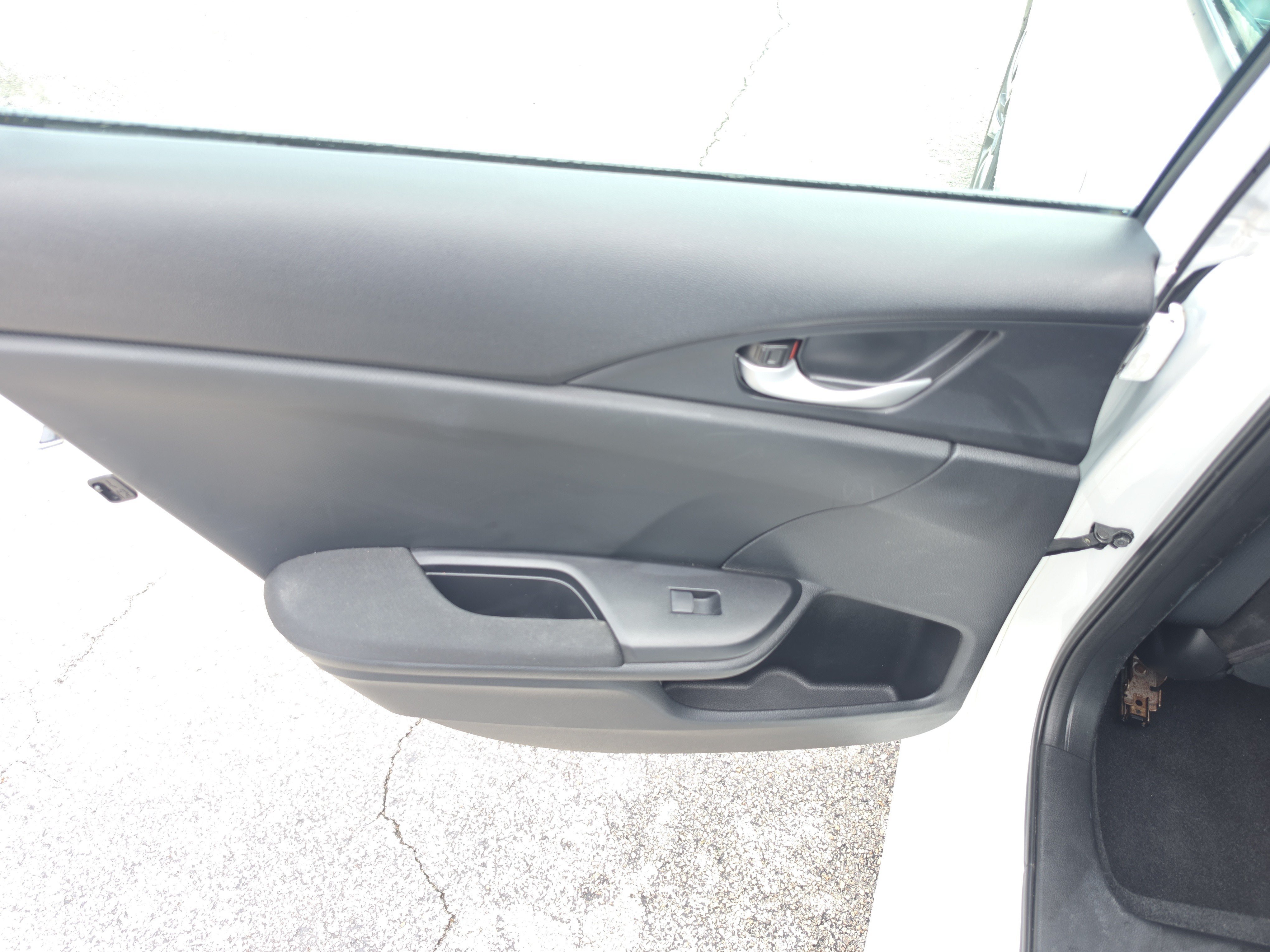 Used 2020 Honda Civic LX image 9