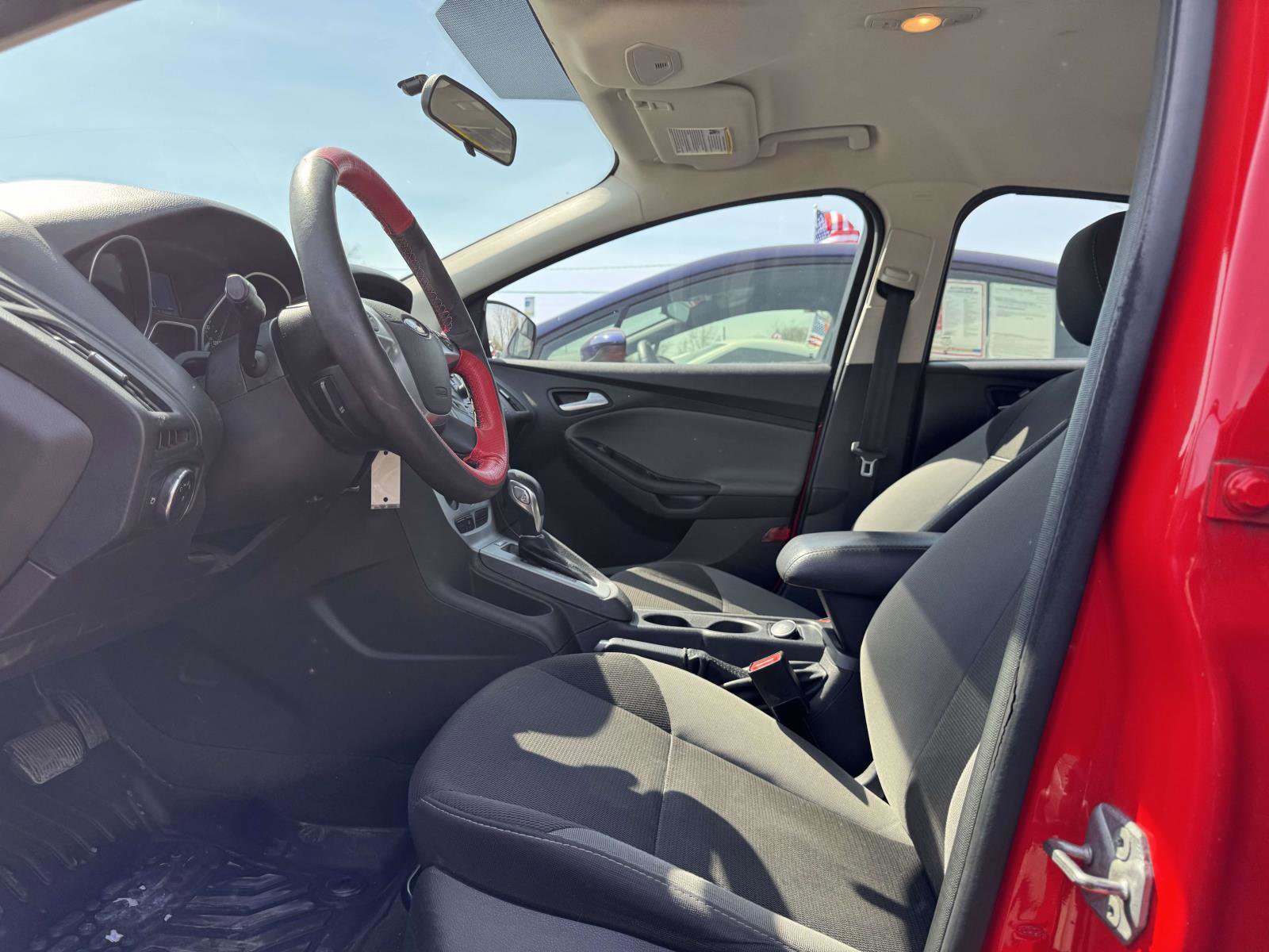 Used 2014 Ford Focus SE image 11